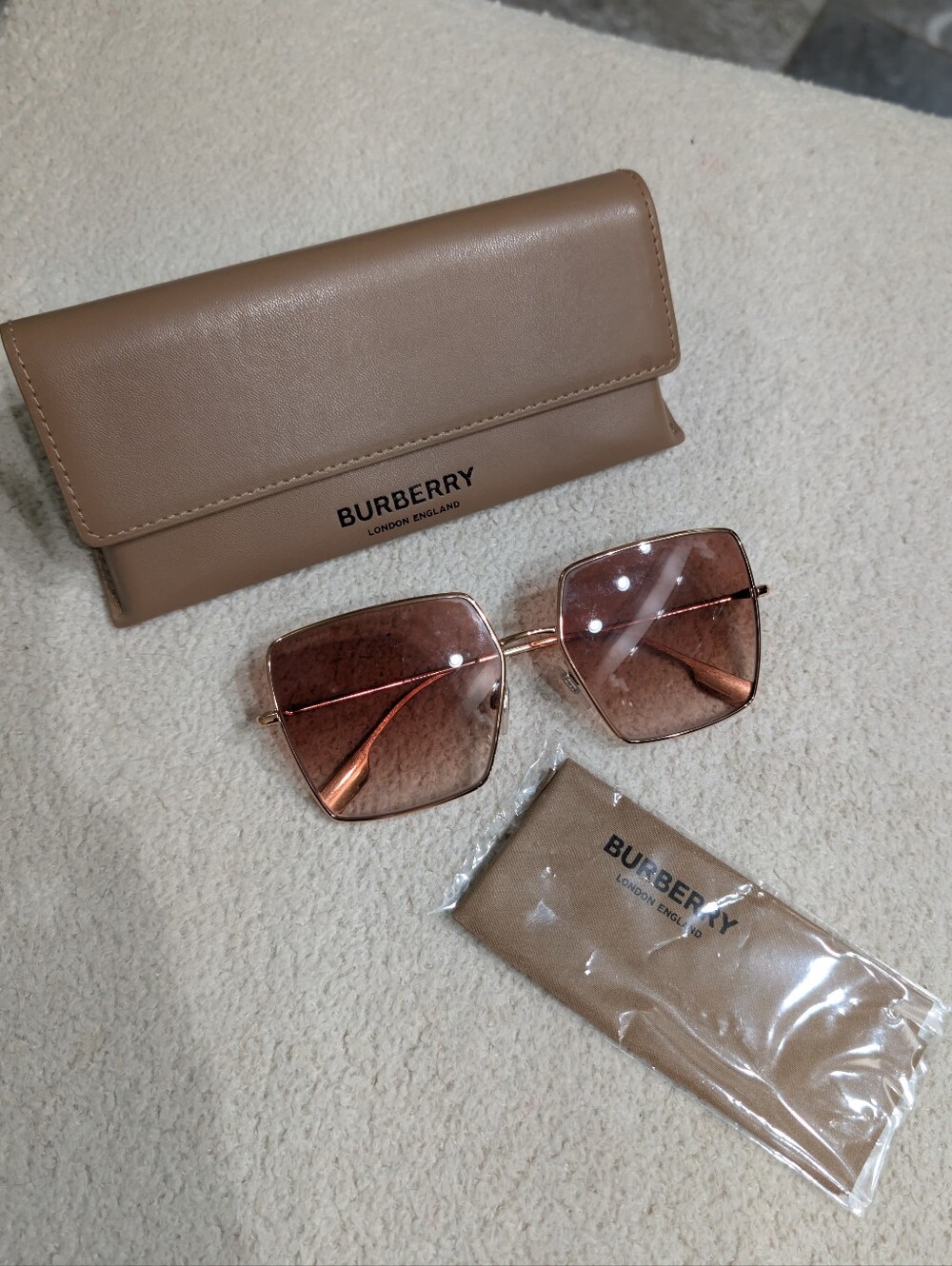 Burberry Rose Gold Frame Sunglasses with Brown Gradient Lenses